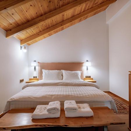 Νysa Hotel Mousthéni Eksteriør billede
