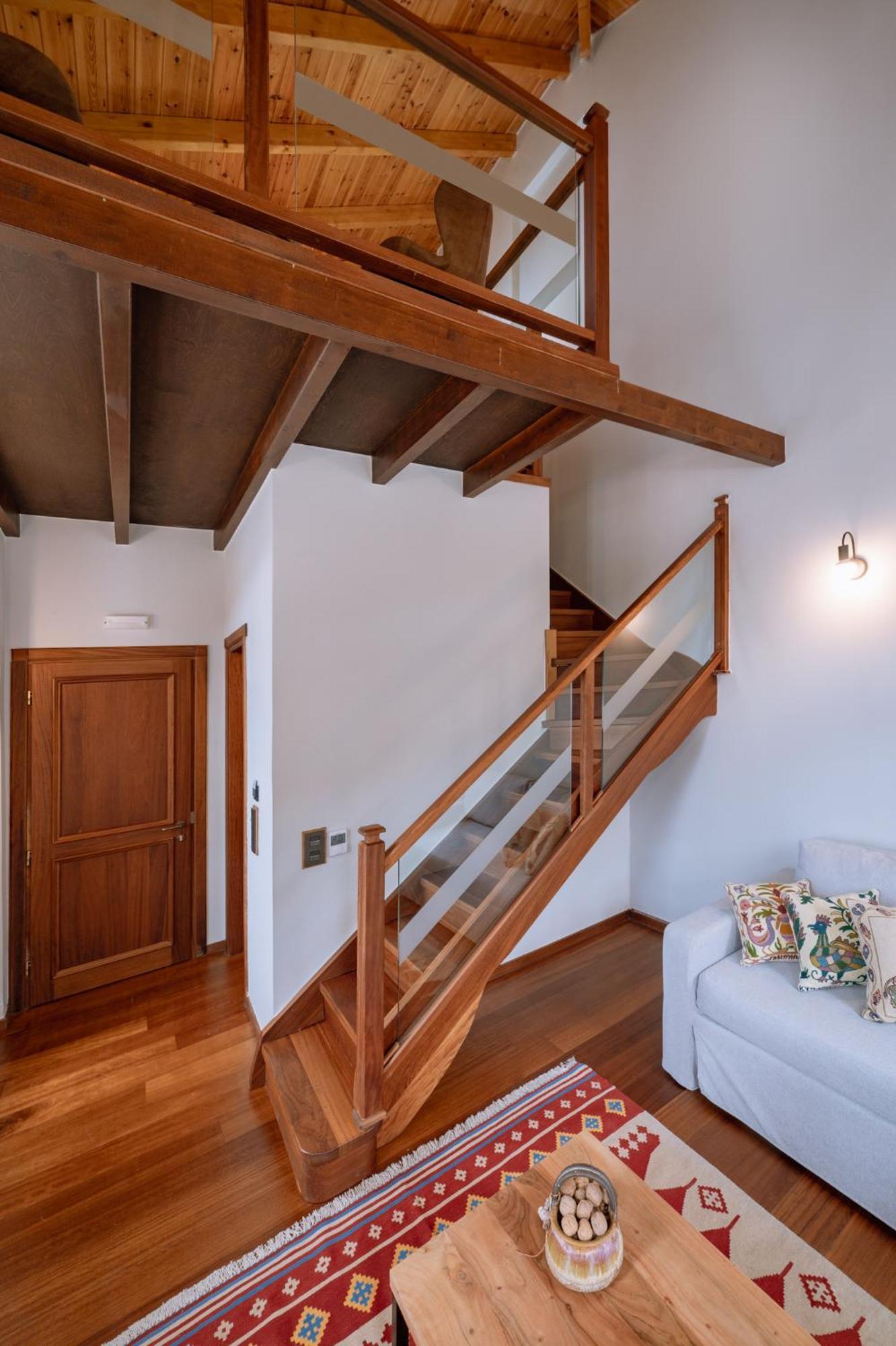Νysa Hotel Mousthéni Eksteriør billede