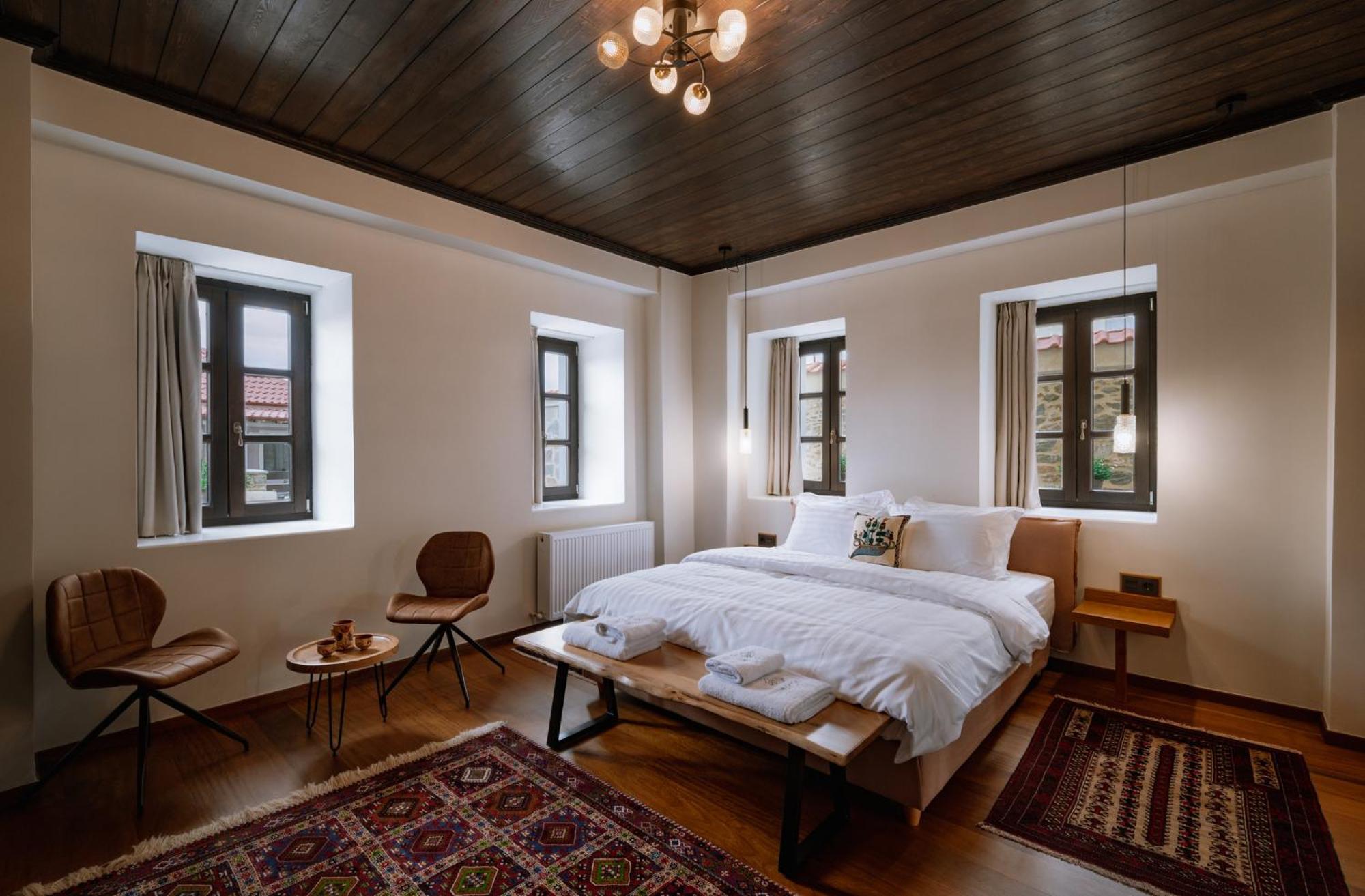 Νysa Hotel Mousthéni Eksteriør billede