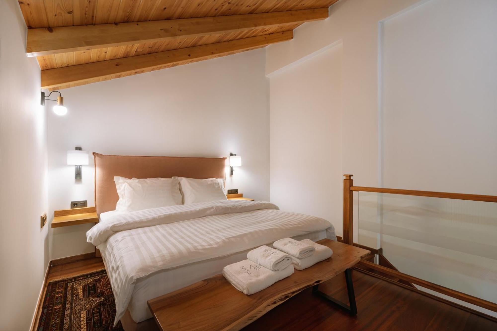 Νysa Hotel Mousthéni Eksteriør billede
